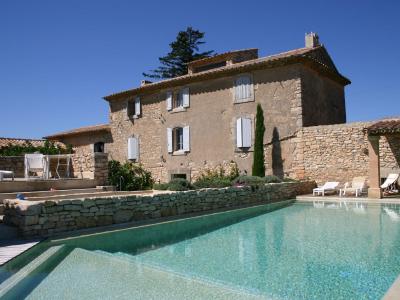Location S Luxe, Luberon, Goult, Bastide 5 chambres avec piscine GOULT