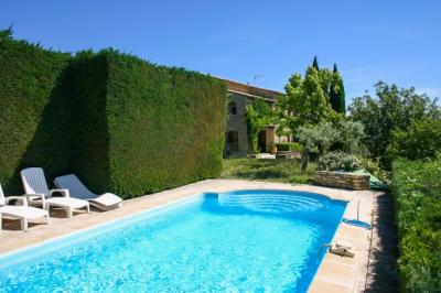 Location de vacances Luberon, Gordes, 4 chambres, jardin et piscine. GORDES