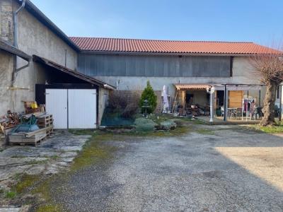 Montrevel en Bresse - A vendre Immeuble complet - Entièrement loué