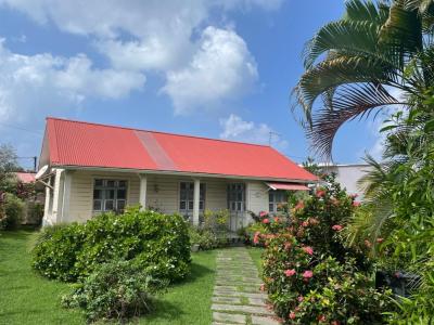 Maison 5 pièce(s)  de 113 m² env.  Agence Accord Immobilier, Martinique