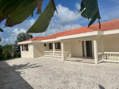 Maison 5 pièce(s)  de 258 m² env.  Agence Accord Immobilier, Martinique