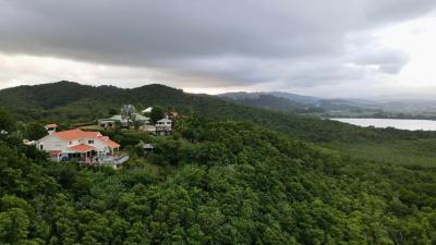 Le Robert, Villa F7 d'exception bénéficiant d'une vue dégagée sur la mer exceptionnelle Agence Accord Immobilier, Martinique
