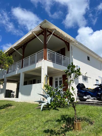Maison 6 pièce(s)  de 125 m² env.  Agence Accord Immobilier, Martinique