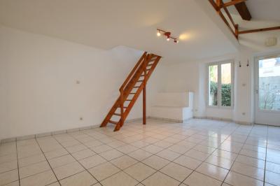 Vente ETRECHY, Appartement studio avec mezzanine de 34 m²