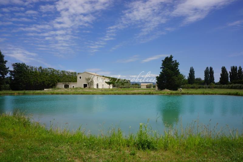 Superbe Bastide provençale, 6 chambres, parc et piscine, Le thor