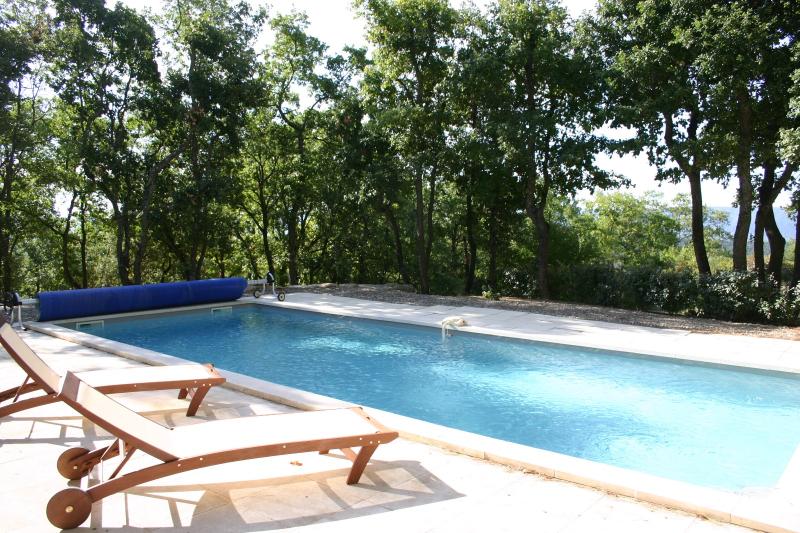 Location Saisonnière de Luxe, à Gordes, 4 chambres, piscine.