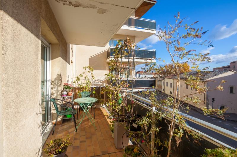 A vendre, Luberon, Cavaillon, Quartier Condamines, Studio de 28 m² avec balcon et box fermé, libre de toute occupation