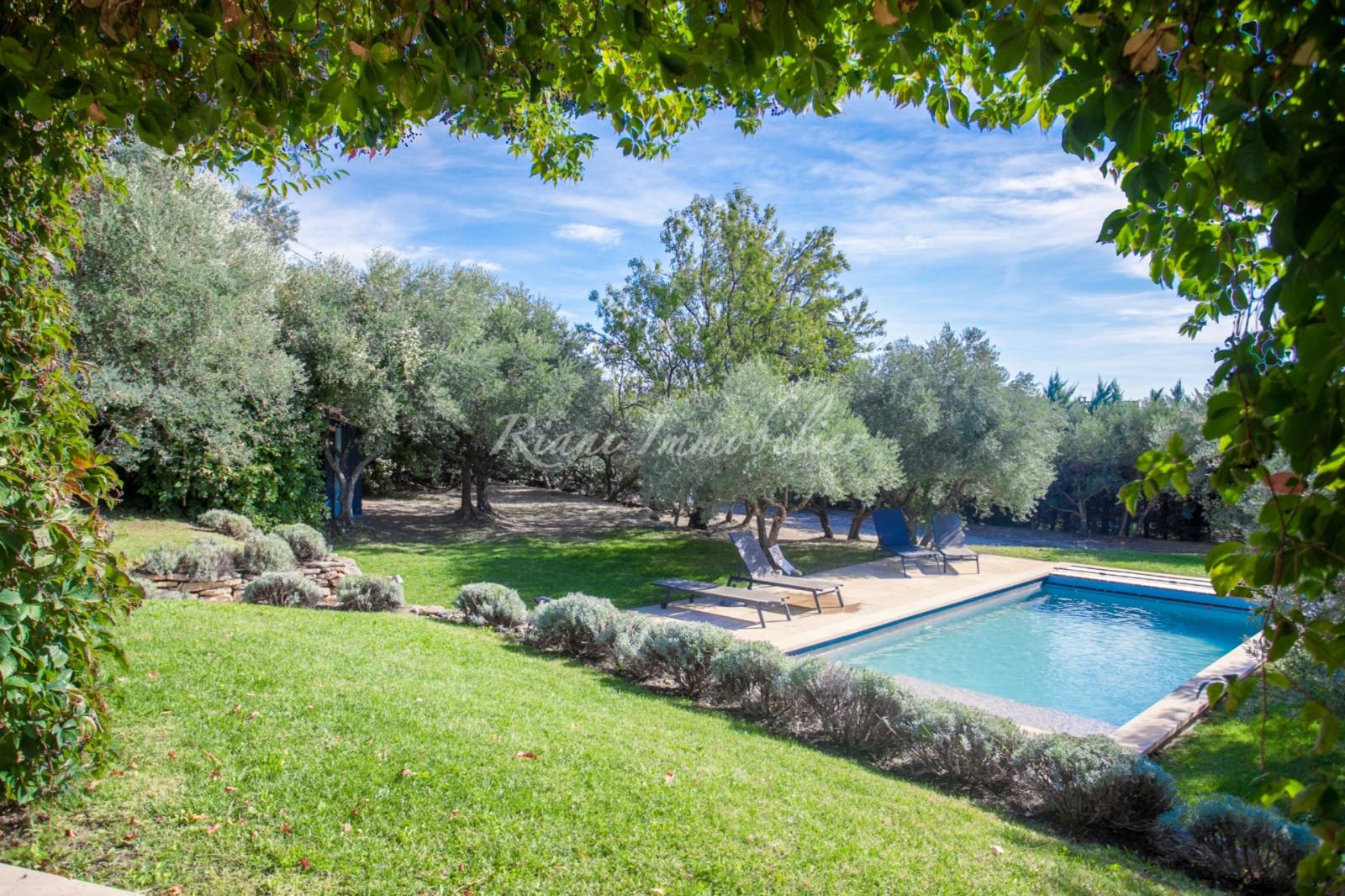 Maison 4 pièces 79 m² · à Gordes · 79 m² · 848 000 €