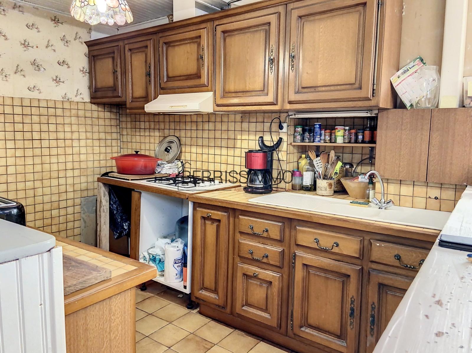 Maison 5 pièces (128 m²) à vendre à ST DENIS DE JOUHET à vendre ST