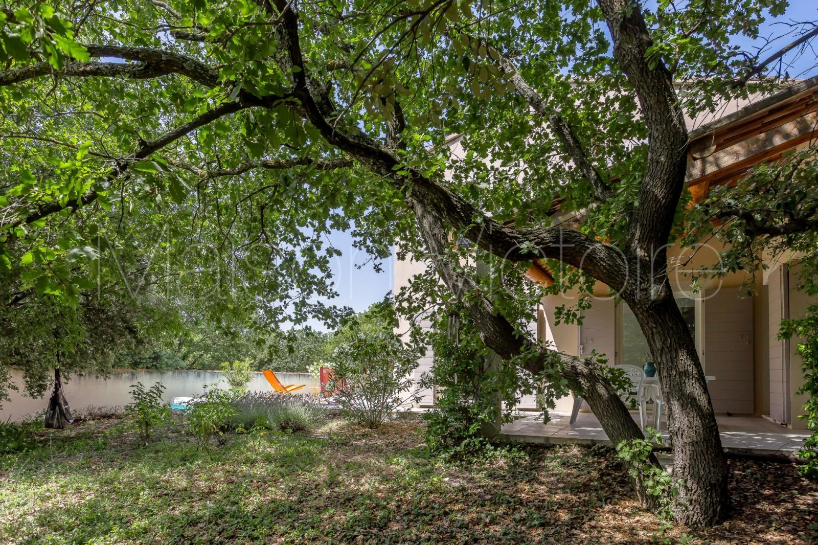 à vendre CABRIERES D AVIGNON Luberon, Maison Victoire Immobilier