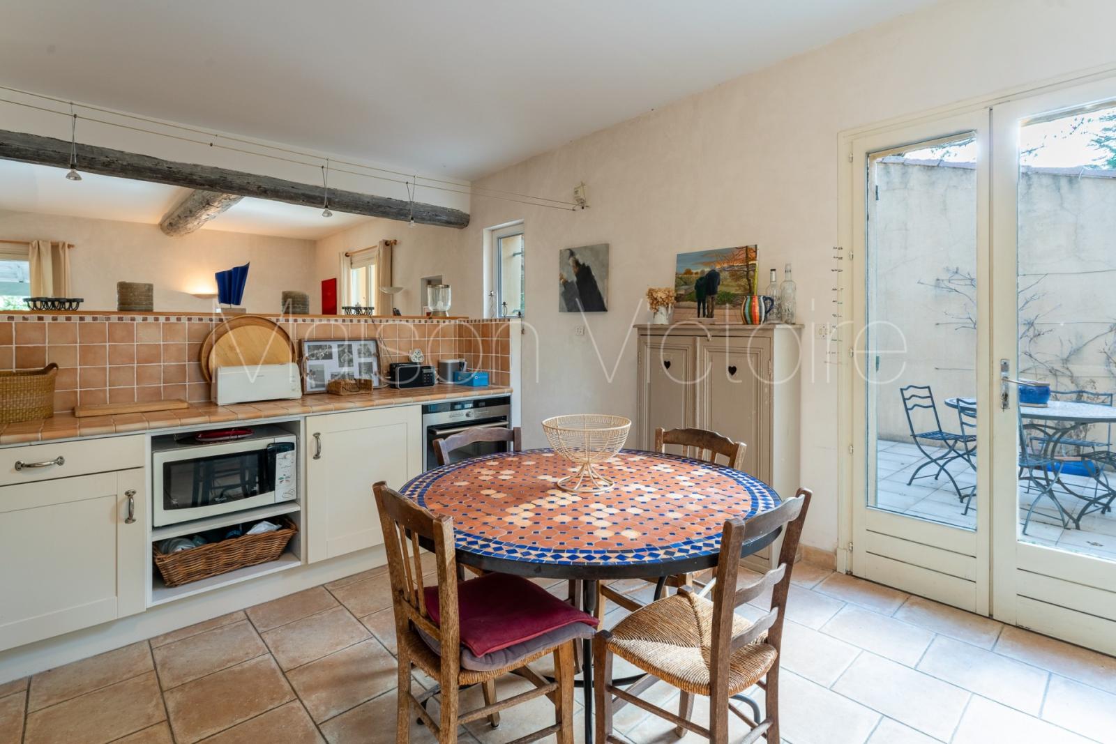 à vendre CABRIERES D AVIGNON Luberon, Maison Victoire Immobilier