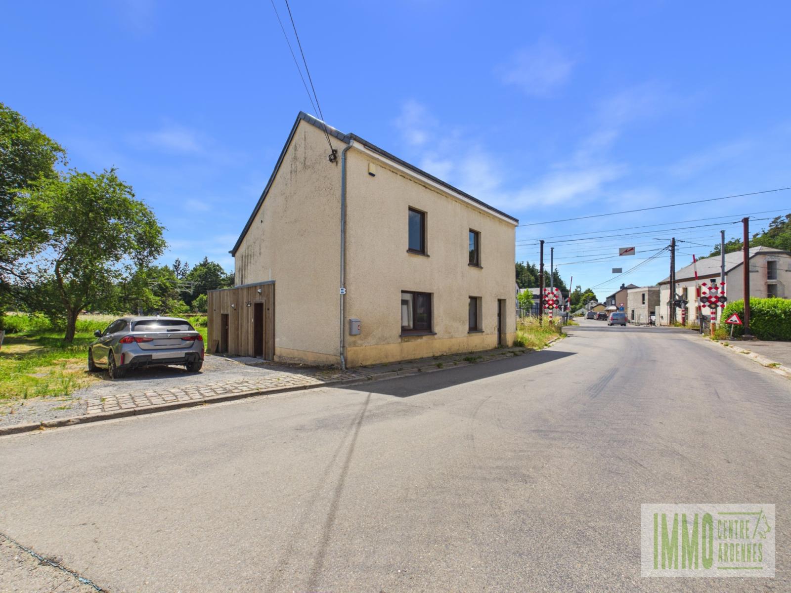 Maison d'habitation à Léglise