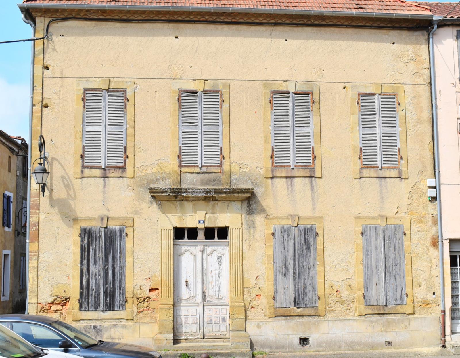 HOTEL PARTICULIER 10 pièces CENTRE PLAISANCE DU GERS à vendre PLAISANCE