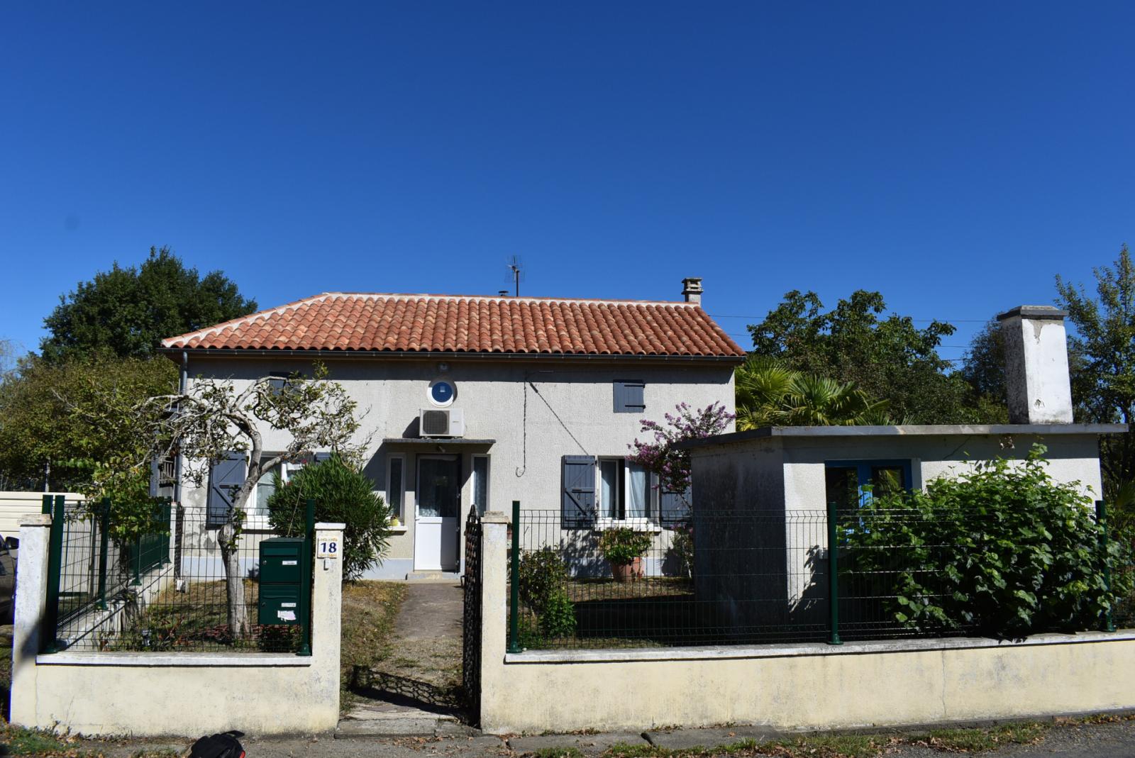 Vente maison de ville Plaisance (32160), 100.00m² avec 4 pièce(s) dont