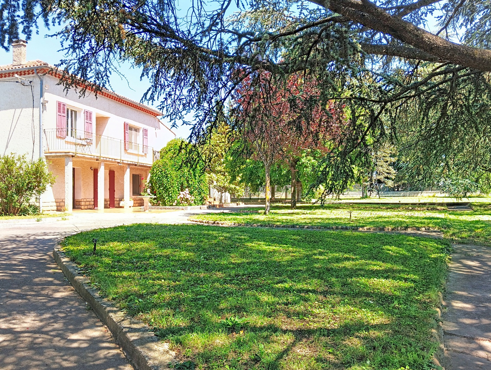 Maison 4 pièces 200 m² · à Carpentras · 200 m² · 480 000 €