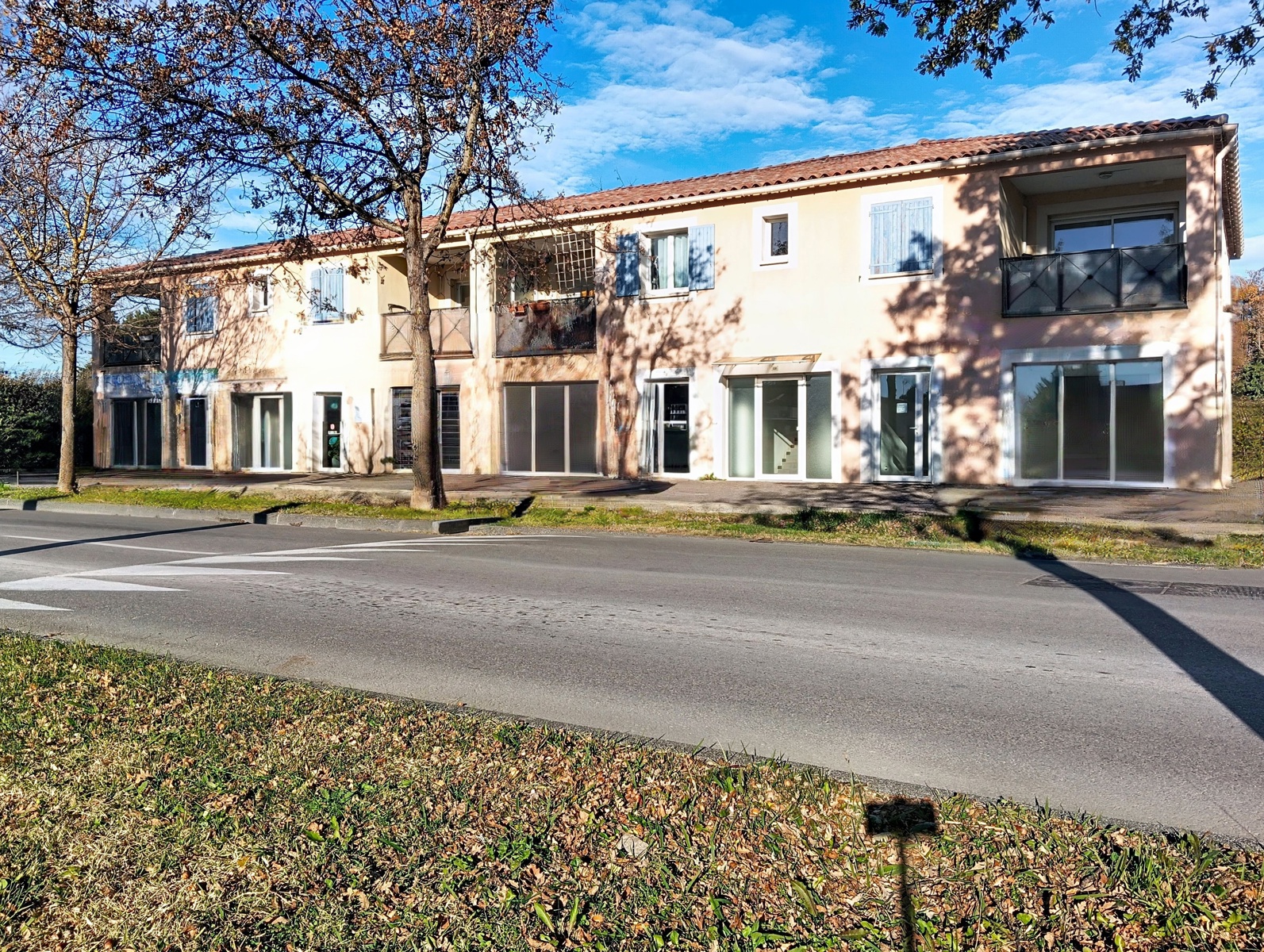 Local commercial 88 m² · à Entraigues-sur-la-Sorgue · 88 m² · 145 900 €