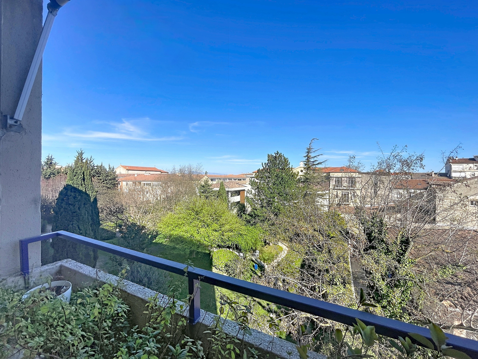 Appartement 3 pièces 69 m² · à Avignon · 69 m² · 180 000 €