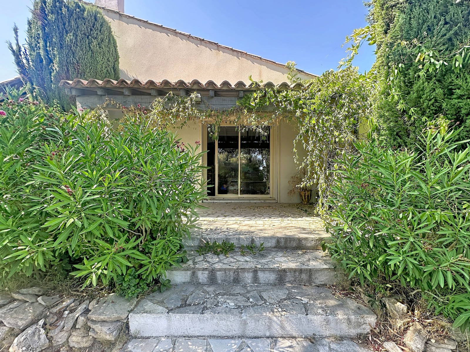 Maison 6 pièces 165 m² · à Aramon · 165 m² · 398 000 €