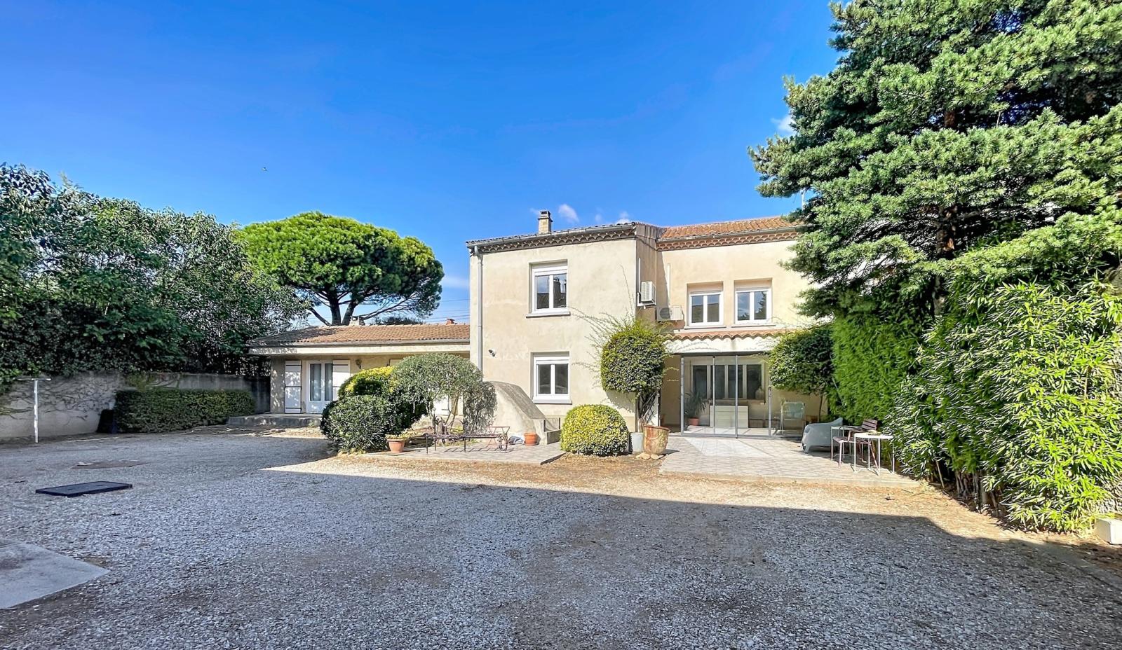 Maison 5 pièces 158 m² · à Sorgues · 158 m² · 299 000 €