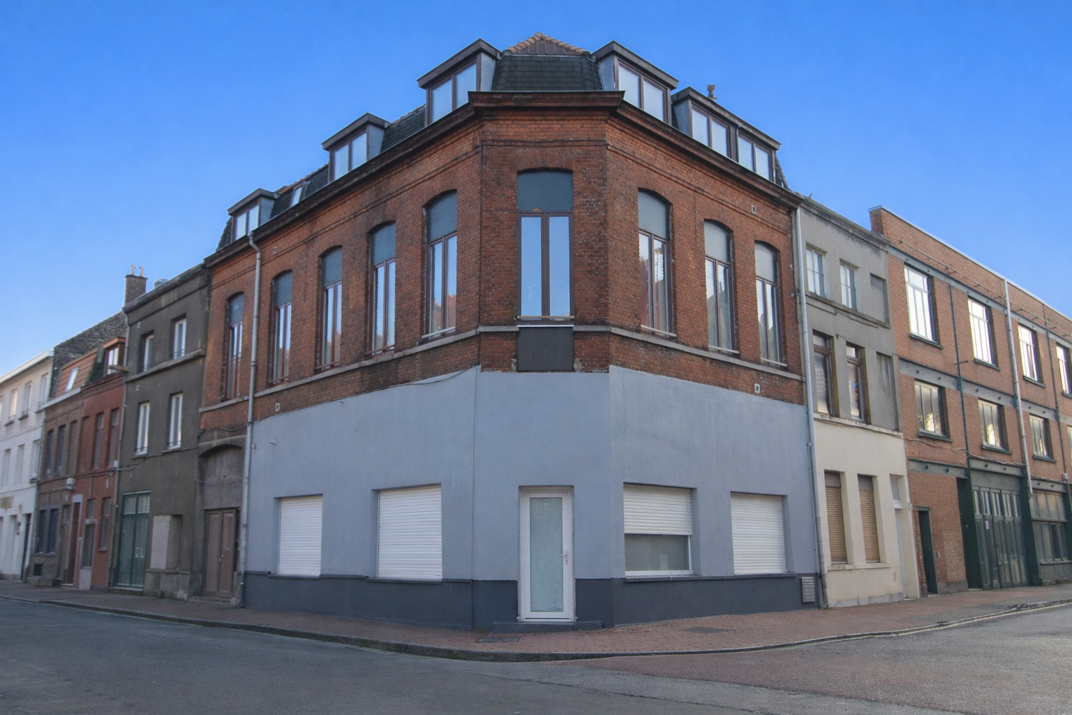 IMMEUBLE DE RAPPORT 5 LOTS CADASTRÉ - Roubaix (59100)