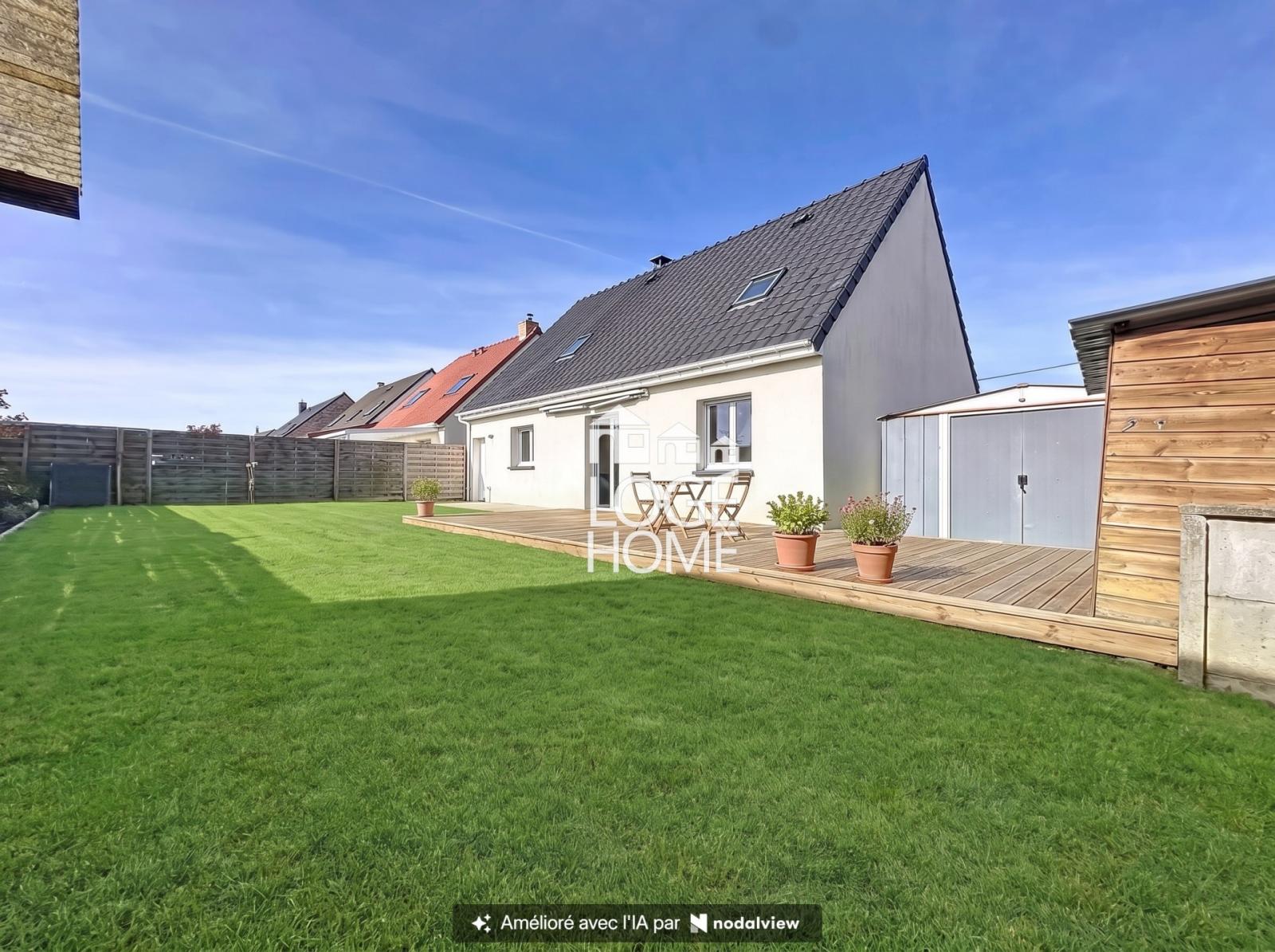 SUPERBE SEMI PLAIN-PIED INDIVIDUEL DE 2012 OFFRANT 3 CHAMBRES POSSIBILITE 4 - TERRASSE JARDIN GARAGE + PARKINGS PRIVATIFS - Grenay (62160)
