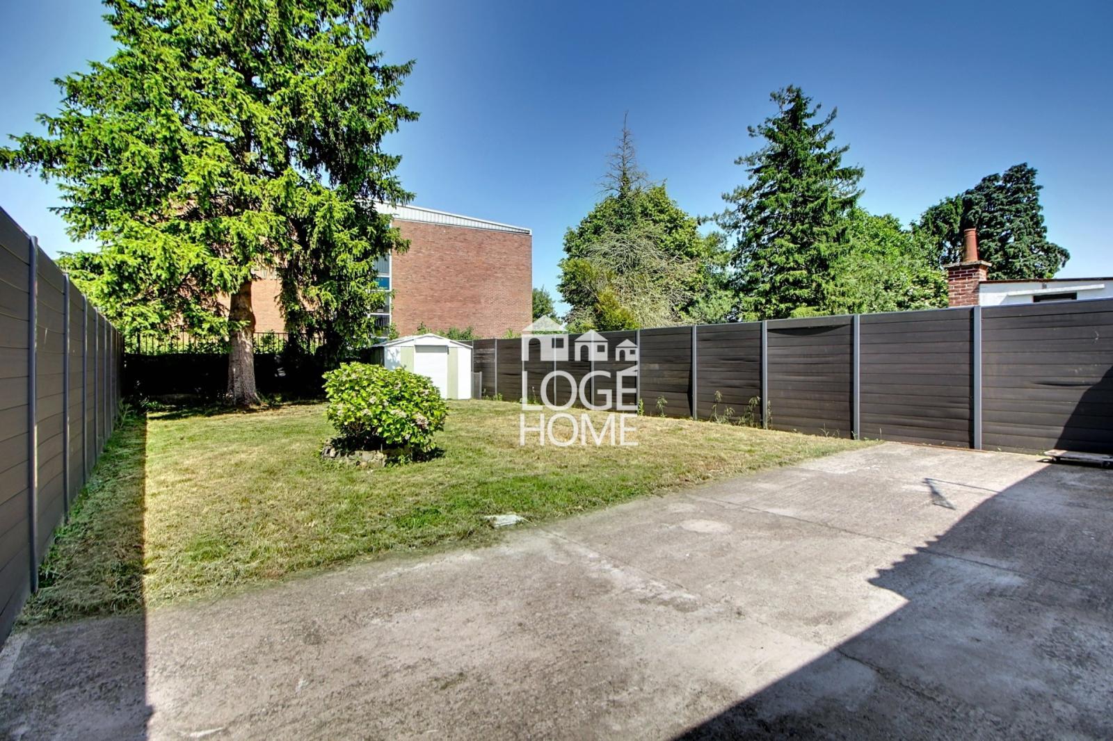 SEMI INDIVIDUELLE - 3 CHAMBRES - JARDIN - GARAGE - Dechy (59187)