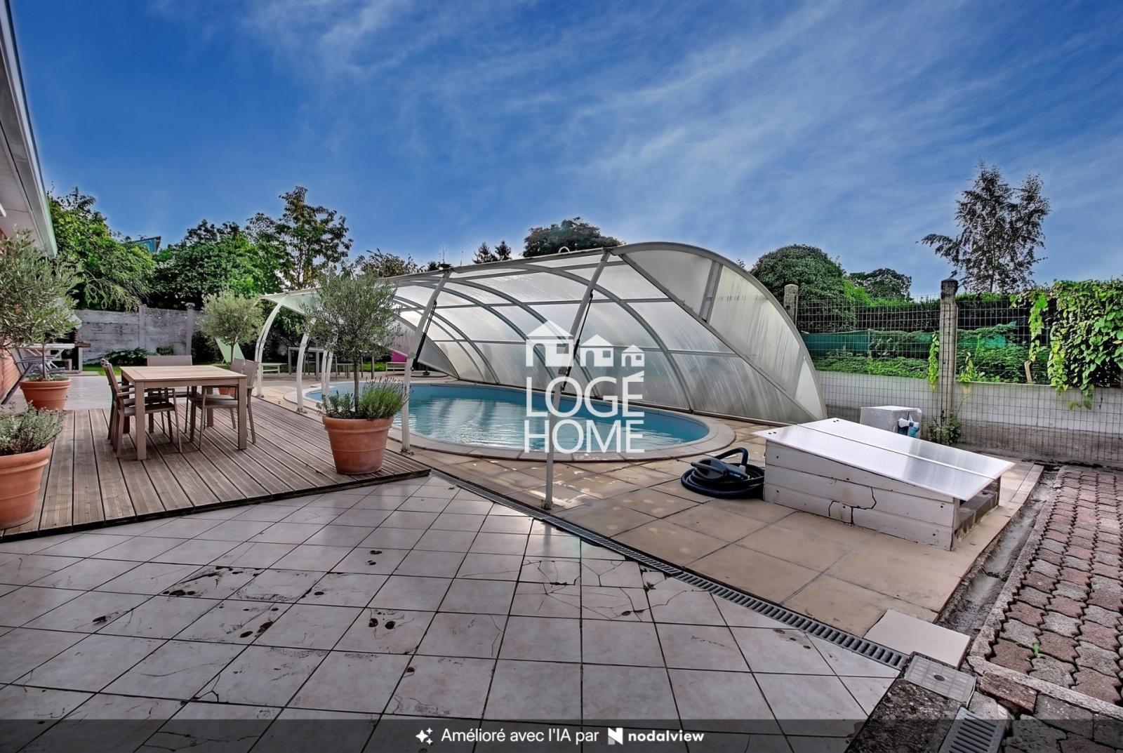 Plain-pied individuel avec piscine - Fenain (59179)