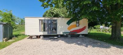 Terrain de loisir avec mobile-home et local annexe en dur habitable - VERDUN SUR LE DOUBS (71350)