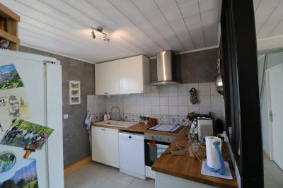 Chaumergy, à vendre agréable maison récente de 5 pièces, 95m² habitables, garage, 1400m² de terrain., 