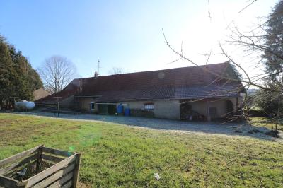 Chaussin à vendre maison (ancienne ferme) de 4 pièces, dépendances 260 m² sur 5417m² de terrain., 