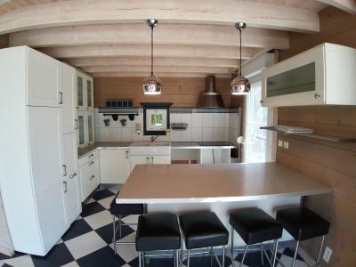 LONS-LE-SAUNIER (39 JURA), à vendre maison individuelle bois de 140 m², sur terrain de 1632 m²., 