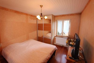 Proche Bletterans (39 JURA), à vendre maison de village 3 chambres avec garage et jardin., 