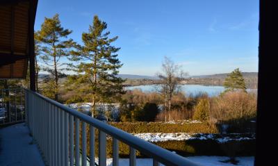 Doucier 39130, à vendre maison 3 chambres, sur sous-sol, magnifique vue sur le lac de Chalain., 