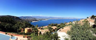 Théoule sur Mer (06 Alpes Maritimes), à vendre appartement toit-terrasse 60m2 et vue mer panoramique, 
