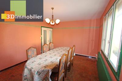 Secteur Bletterans (39 JURA), à vendre grande maison sur sous-sol, 5 chambres, beau terrain., SEJOUR 17 m²