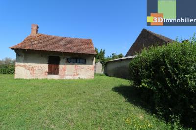 Proche Pierre de Bresse vends  ancienne ferme Bressane de 5 pièces, 125m² habitable avec de nombreuses dépendances sur terrain de 6650 m², 
