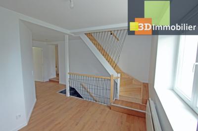 A vendre proche Lons-le-Saunier grande maison de 6 chambres entièrement rénovée sur 1750 m² de terrain., DEGAGEMENT ETAGE 1