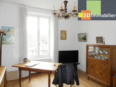 LONS-LE-SAUNIER (39), SPECIAL INVESTISSEURS : IMMEUBLE 9 logements LOUÉS + 4 garages, SALON LOGEMENT