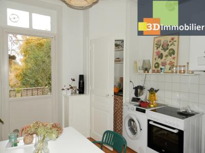 LONS-LE-SAUNIER (39), SPECIAL INVESTISSEURS : IMMEUBLE 9 logements LOUÉS + 4 garages, CUISINE LOGEMENT