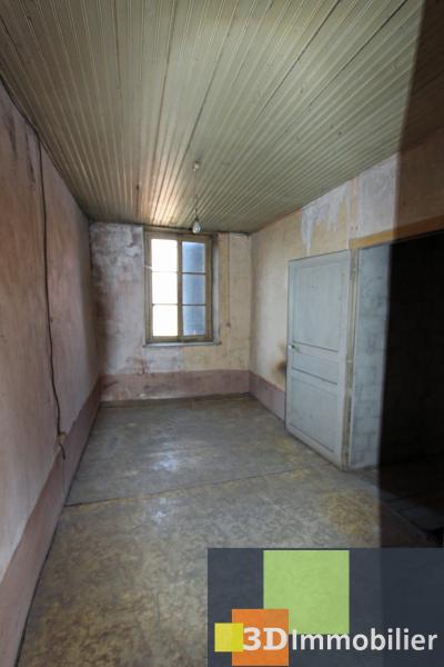 Secteur Bellevesvre (71 – Saône-et-Loire), à vendre maison et dépendance à rénover., CHAMBRE 4 - 9,90 m²