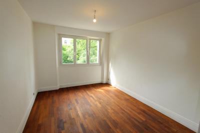 Dijon centre-ville, loue un grand appartement T3 de 75 m²., CH1