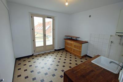 Dijon centre-ville, loue un grand appartement T3 de 75 m²., CUISINE