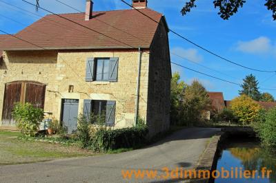 A louer secteur Villevieux au CALME, une maison avec 2 chambres, dépendances et jardin., MAISON A LOUER SECTEUR VILLEVIEUX