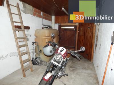 A louer BLETTERANS centre (39), une MAISON MEUBLEE de PLAIN-PIED, 2 CHAMBRES, GARAGE, TERRAIN, GARAGE 18.40 M²