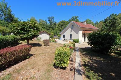 A vendre en viager occupé, une maison en bon état SANS VOISIN de 5 pièces sur 1308 m² de terrain clos., MAISON A VENDRE EN VIAGER OCCUPE