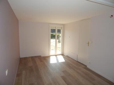 VENTE : SECTEUR BLETTERANS (39), À VENDRE MAISON RÉNOVÉE PLAIN-PIED 119 M², 3 CHAMBRES, GARAGE, TERRAIN 2614 M², CHAMBRE 3 (22 m²)