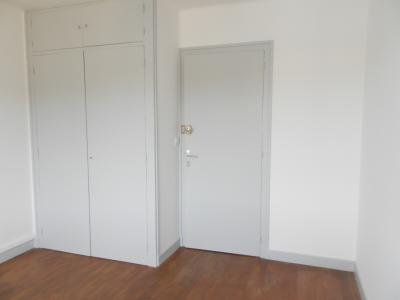 VENTE : LONS-LE-SAUNIER (39 JURA), À VENDRE APPARTEMENT TYPE 3 DE 75.74 M² AVEC LOGGIA, GRENIER ET CAVE, CHAMBRE 13.50 M²