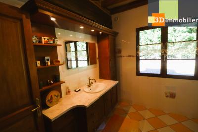Saint Germain-du-Bois, à vendre très belle demeure récente avec dépendance sur 3000m² de terrain., 