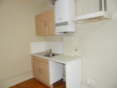 VENTE : LONS-LE-SAUNIER (39 JURA), À VENDRE APPARTEMENT TYPE 2 DE 52.15 M², CUISINE 9.70 M²