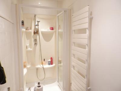 VENTE : LONS-LE-SAUNIER (39 JURA), À VENDRE APPARTEMENT TYPE 3 DE 67.88 M² AVEC BALCON, SALLE D